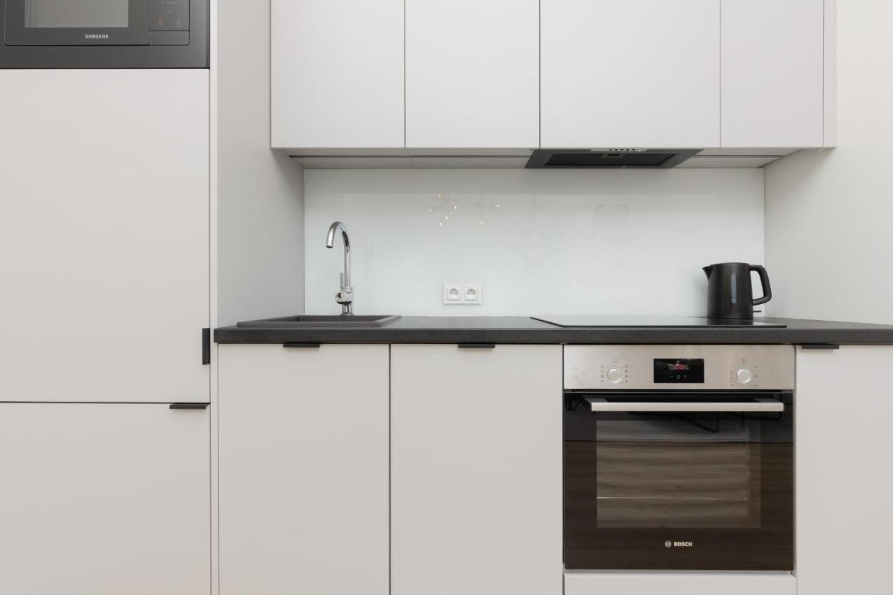 Fashionable City Center Apartment By Noclegi Renters Warsaw Exterior photo