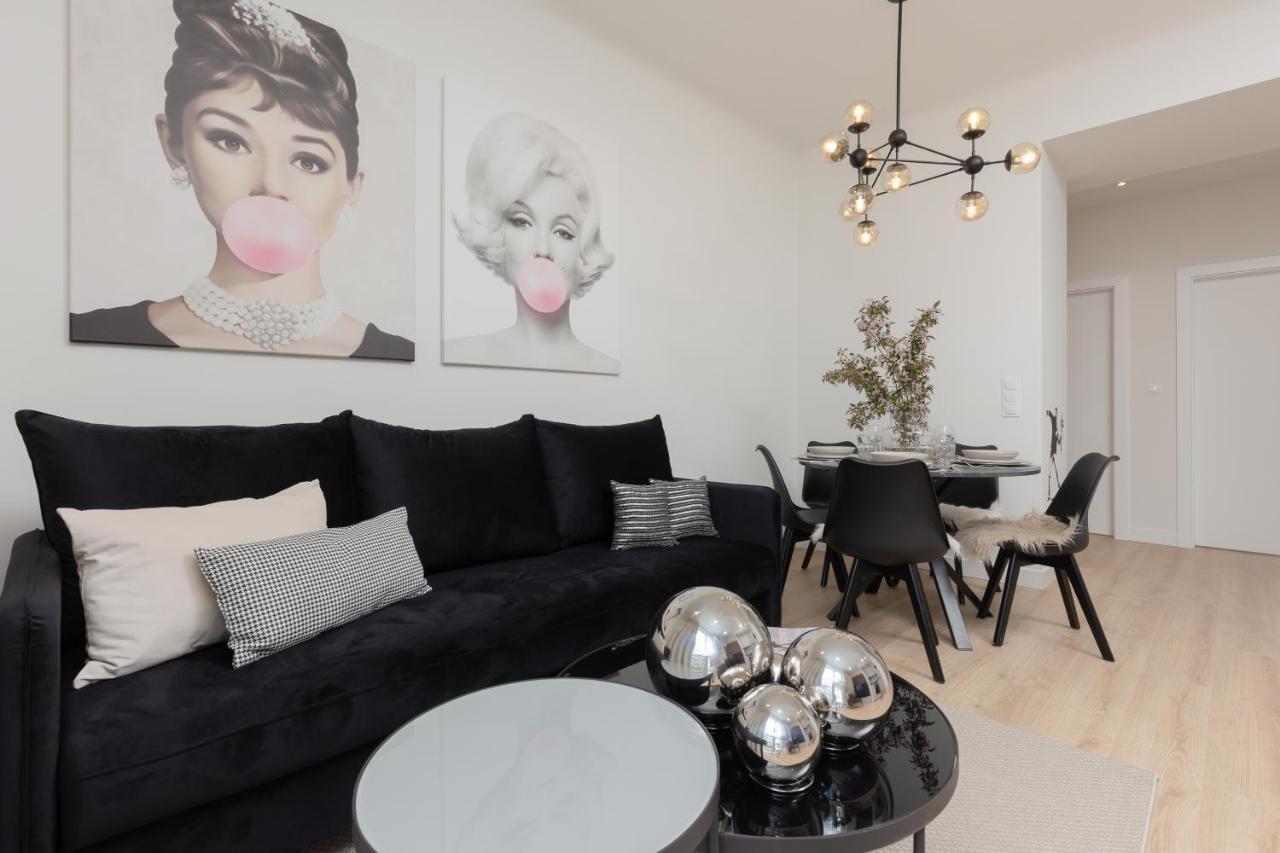 Fashionable City Center Apartment By Noclegi Renters Warsaw Exterior photo